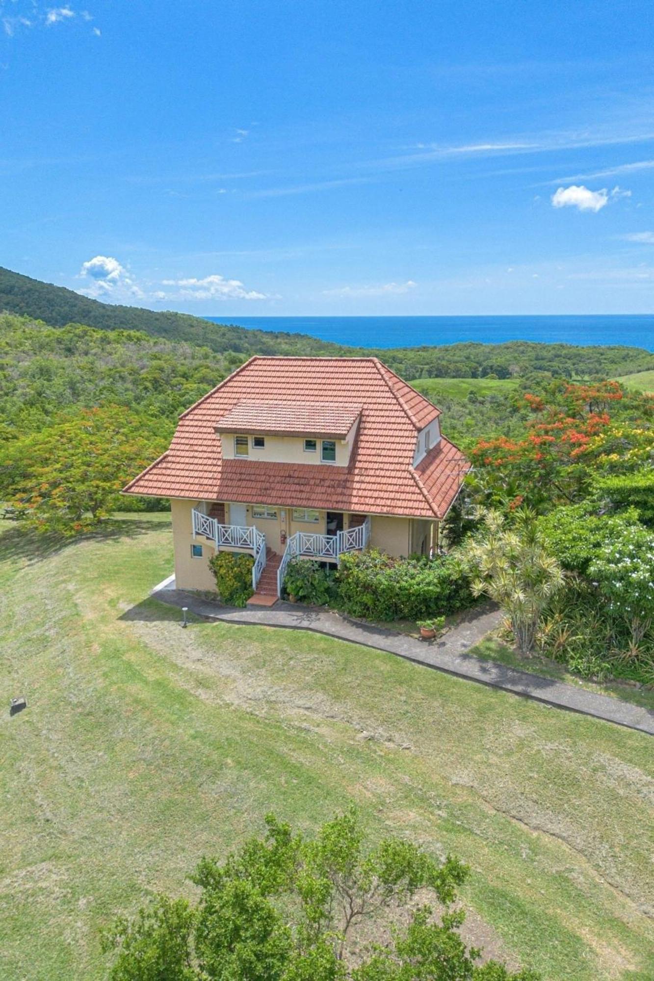 Domaine De L'Anse Ramier Aparthotel Les Trois-Ilets Exteriör bild